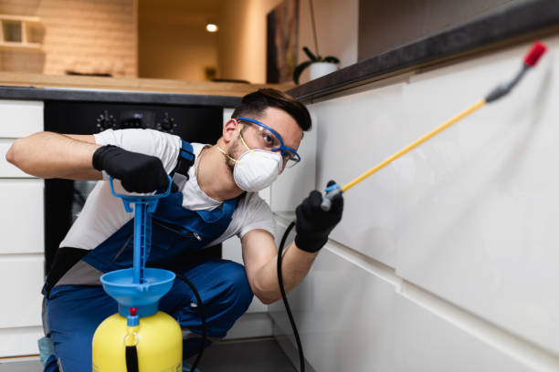 Best Cockroach Control Services  in Westhaven Moonstone, CA